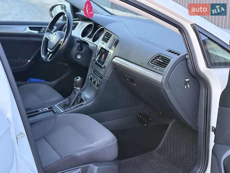 Volkswagen Golf 2013