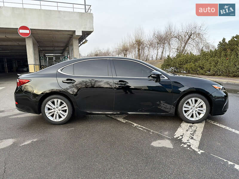 Lexus ES 2015