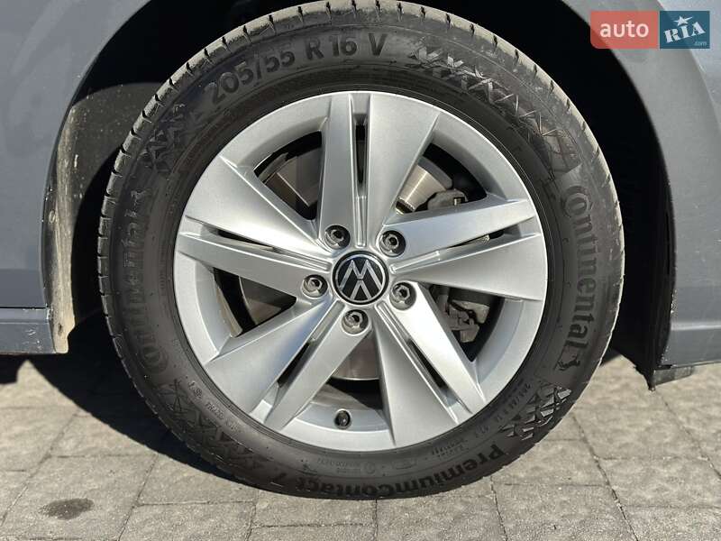 Volkswagen Golf 2022