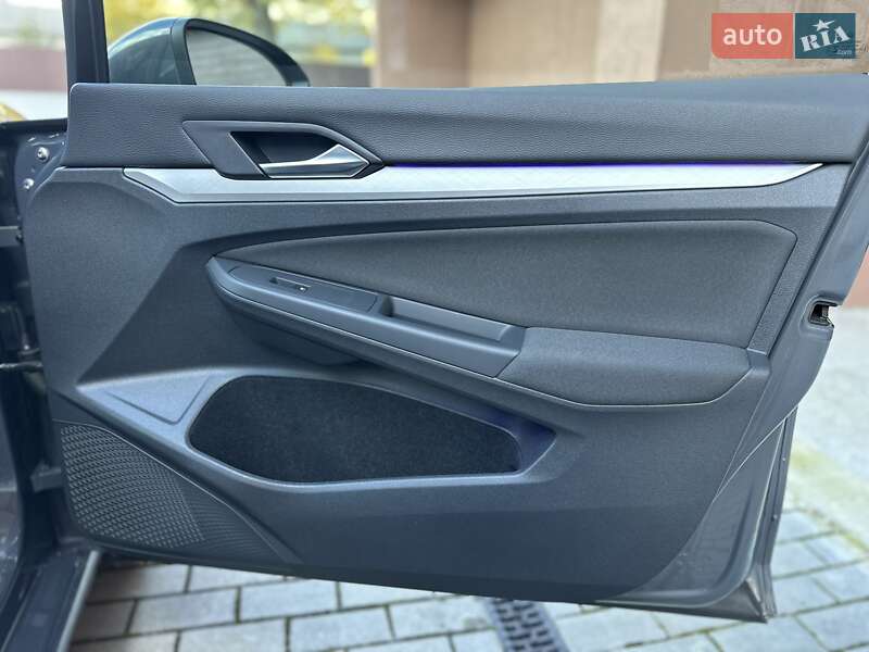 Volkswagen Golf 2022