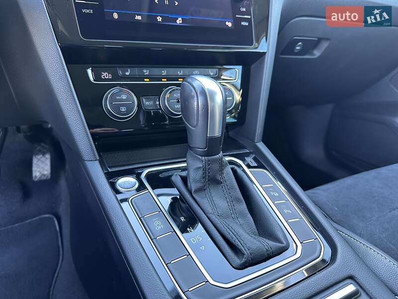 Volkswagen Passat 2020