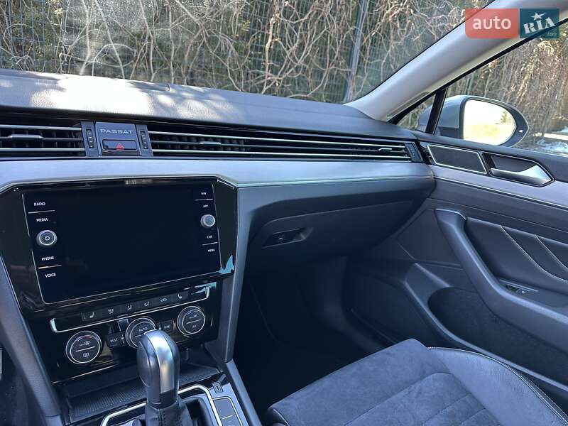 Volkswagen Passat 2020