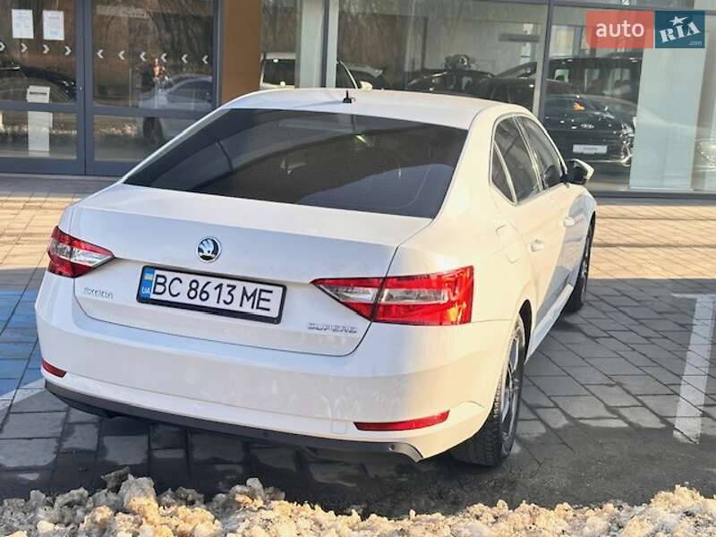 Skoda Superb 2016