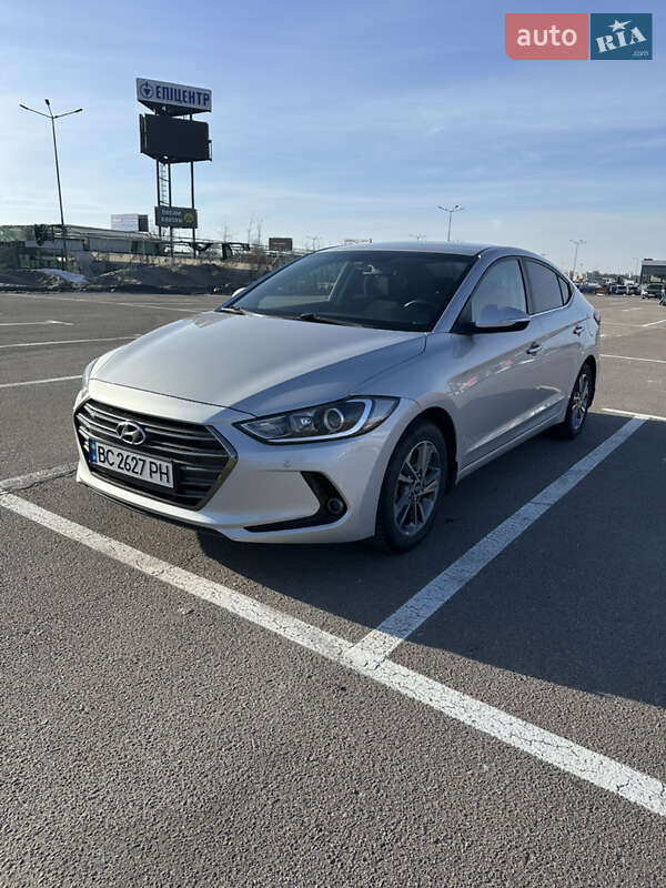 Hyundai Elantra 2018
