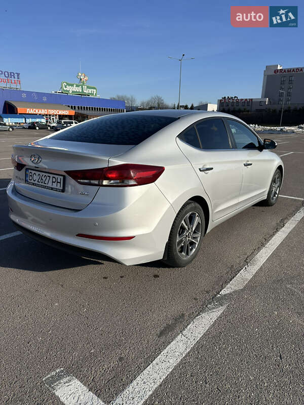 Hyundai Elantra 2018