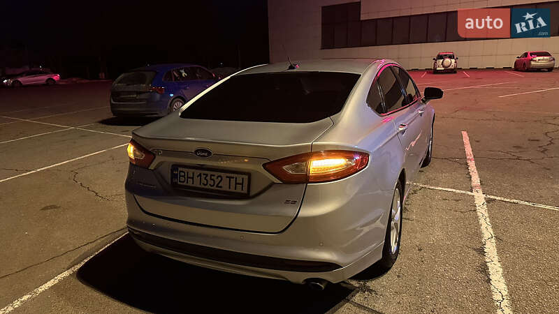 Ford Fusion 2015