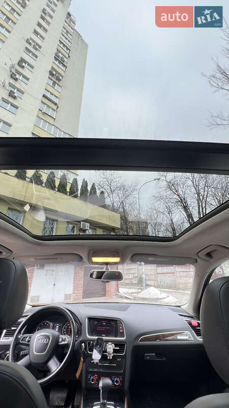Audi-0