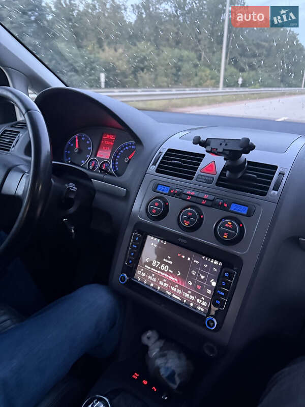 Volkswagen Touran 2009