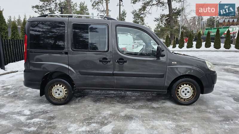 Fiat Doblo 2011