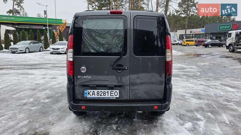 Fiat Doblo 2011