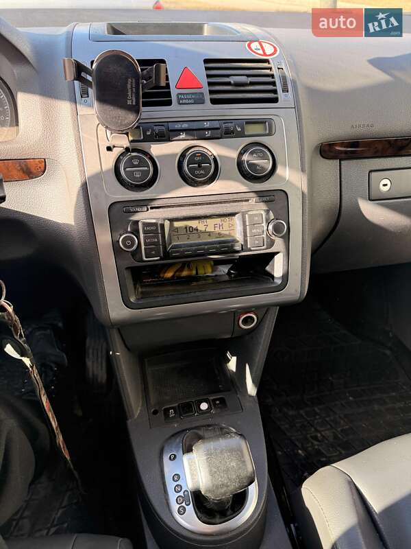 Volkswagen Touran 2010