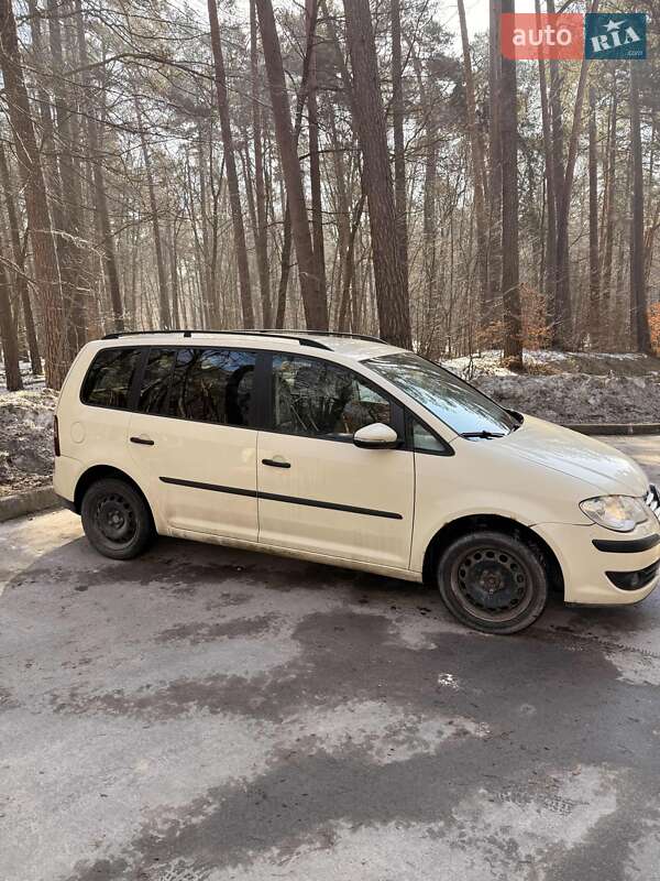 Volkswagen Touran 2010