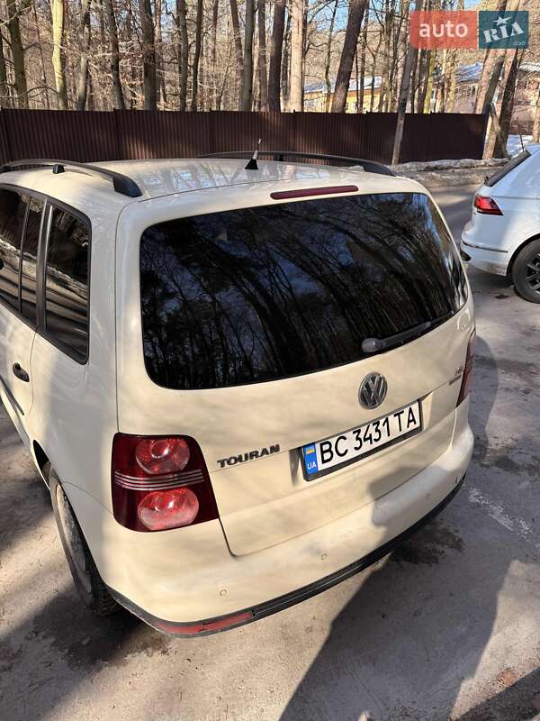 Volkswagen Touran 2010
