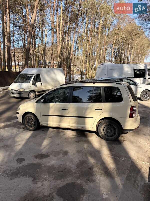 Volkswagen Touran 2010