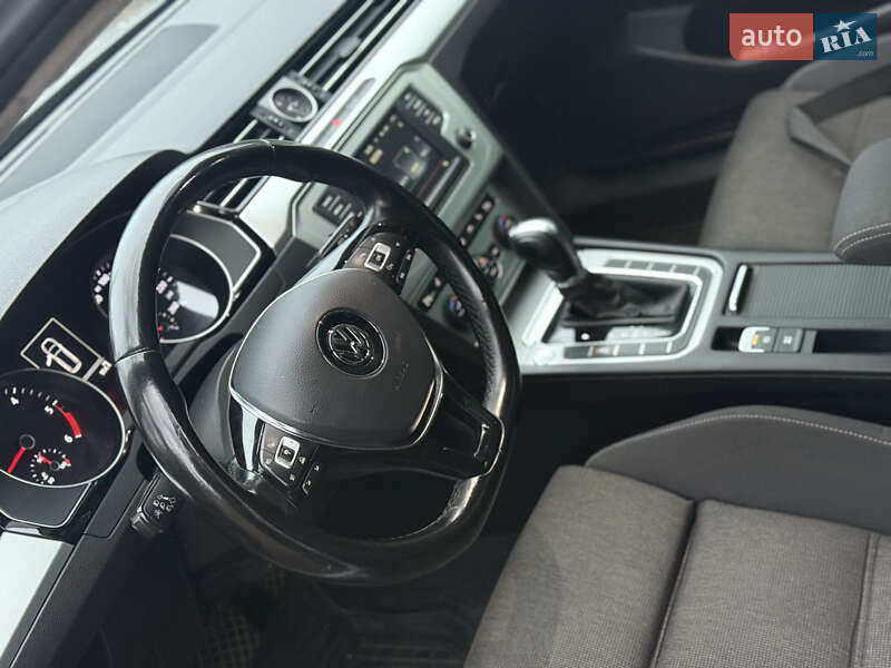 Volkswagen Passat 2015