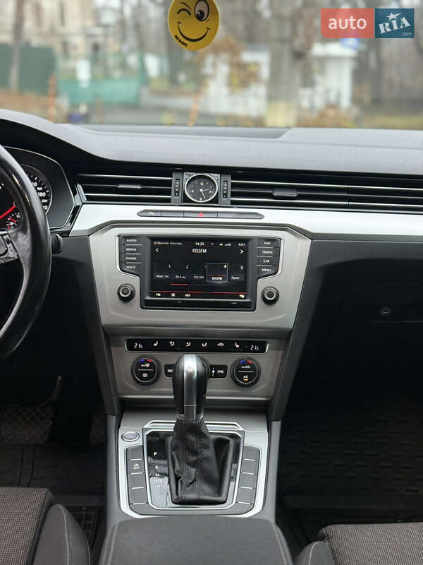 Volkswagen Passat 2015