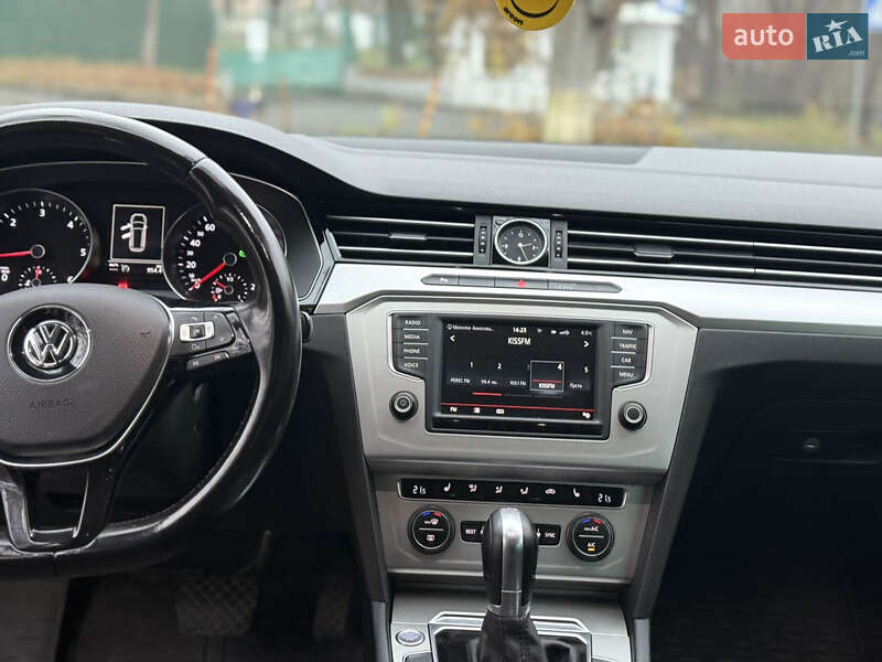 Volkswagen Passat 2015