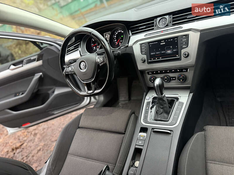 Volkswagen Passat 2015