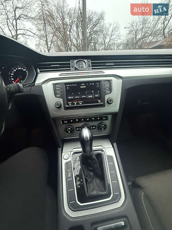 Volkswagen Passat 2015