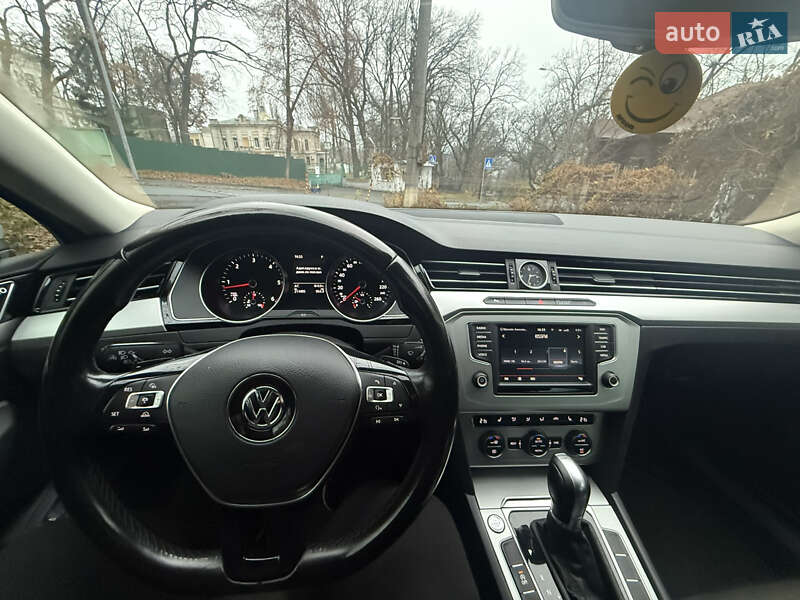 Volkswagen Passat 2015