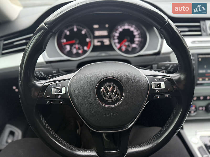 Volkswagen Passat 2015