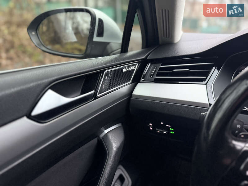 Volkswagen Passat 2015