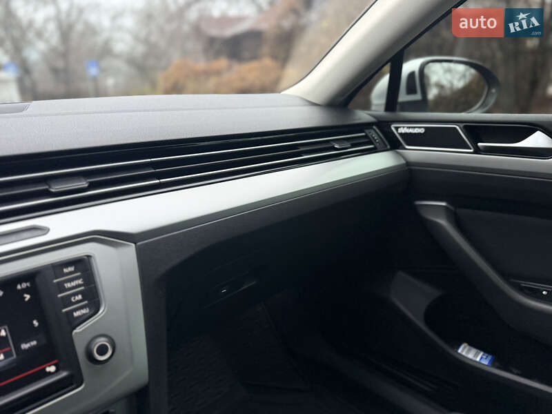 Volkswagen Passat 2015