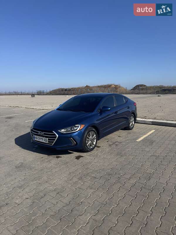 Hyundai Elantra 2017