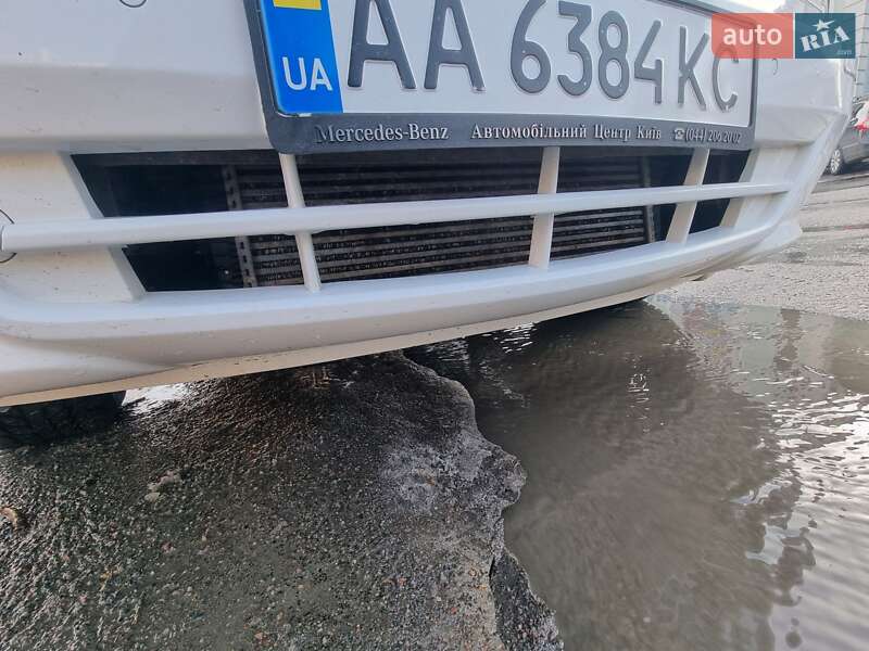 Mercedes-Benz Vito 2012