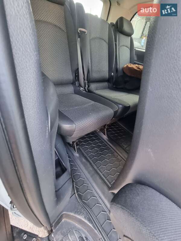 Mercedes-Benz Vito 2012