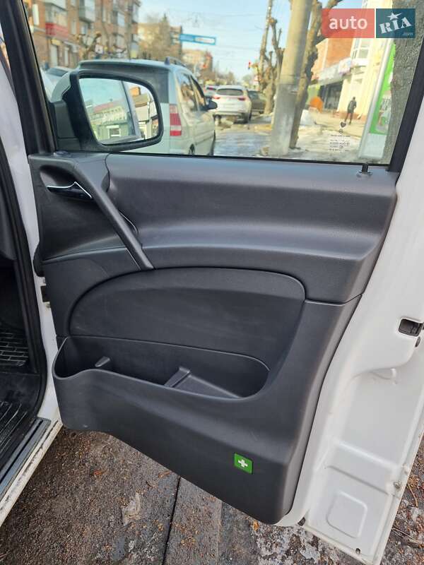 Mercedes-Benz Vito 2012