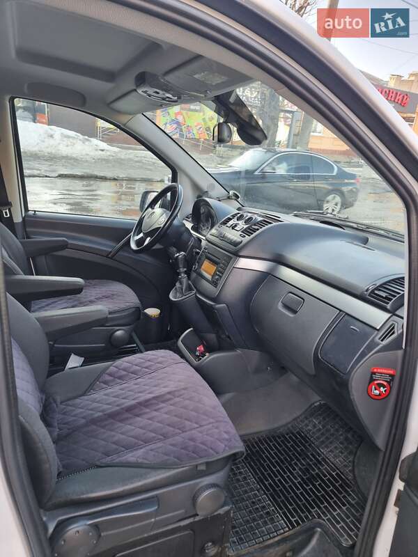 Mercedes-Benz Vito 2012