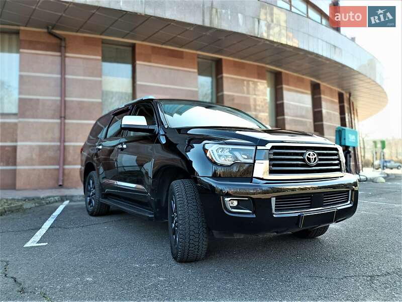 Toyota Sequoia 2018