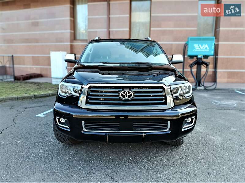 Toyota Sequoia 2018
