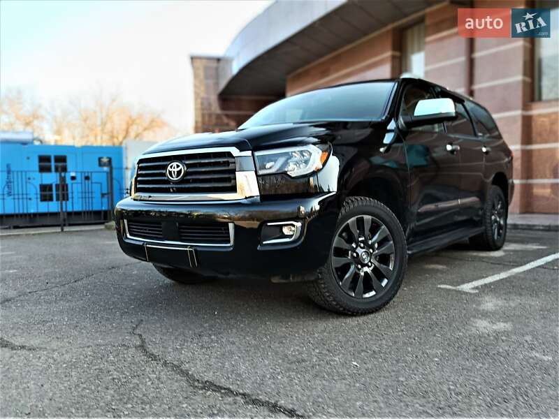 Toyota Sequoia 2018