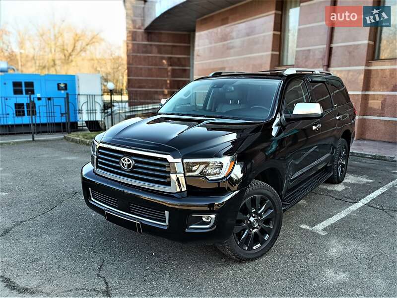 Toyota Sequoia 2018