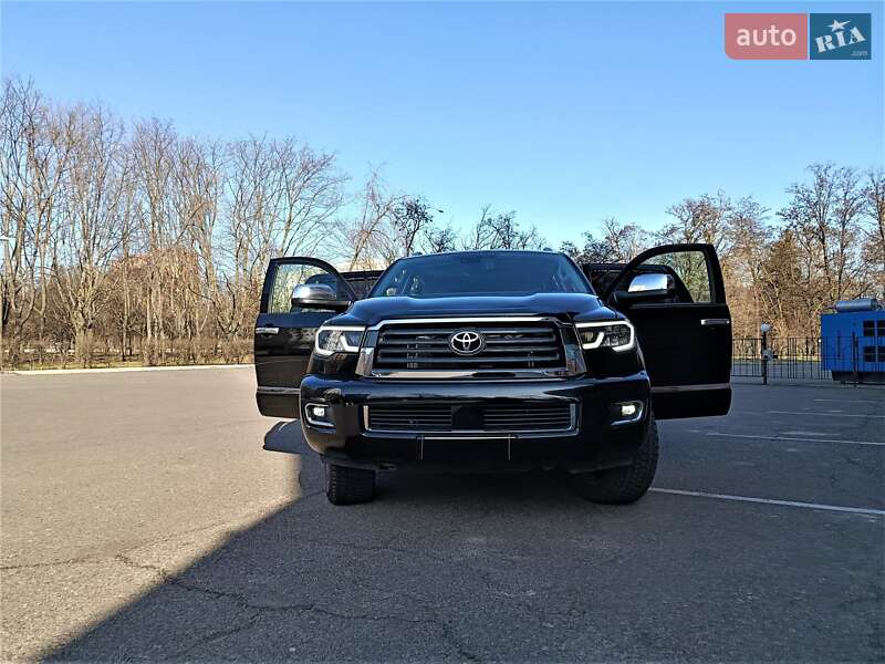 Toyota Sequoia 2018