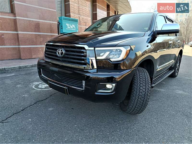Toyota Sequoia 2018