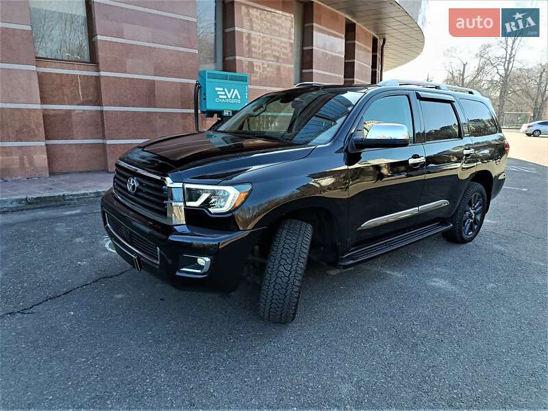 Toyota Sequoia 2018