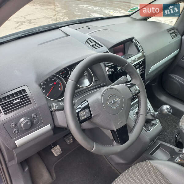 Opel Zafira 2009