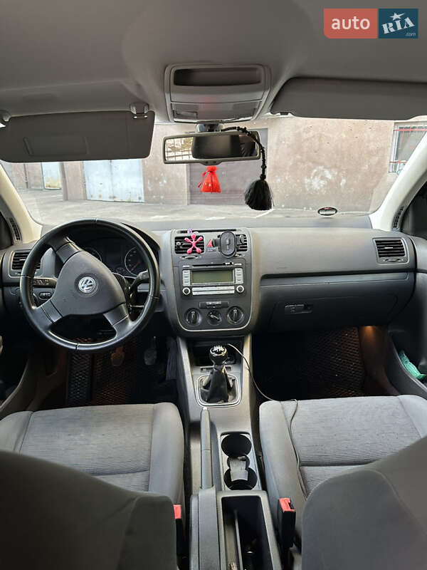 Volkswagen Golf 2008