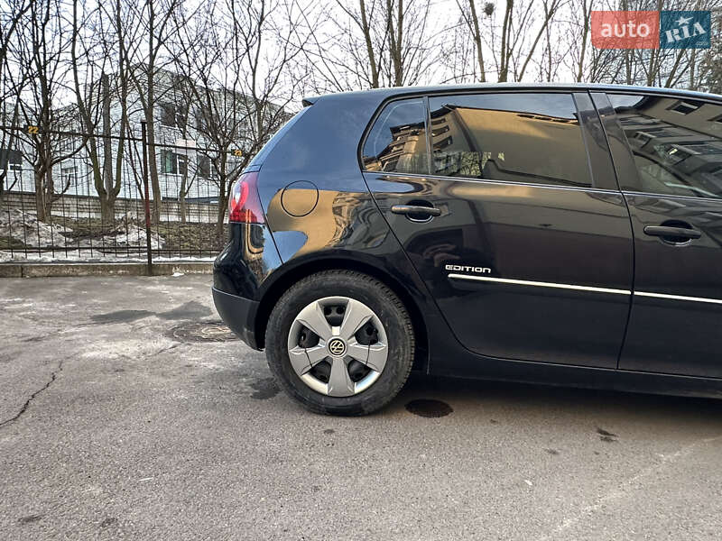 Volkswagen Golf 2008