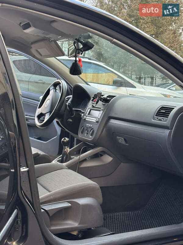 Volkswagen Golf 2008