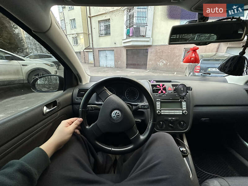 Volkswagen Golf 2008