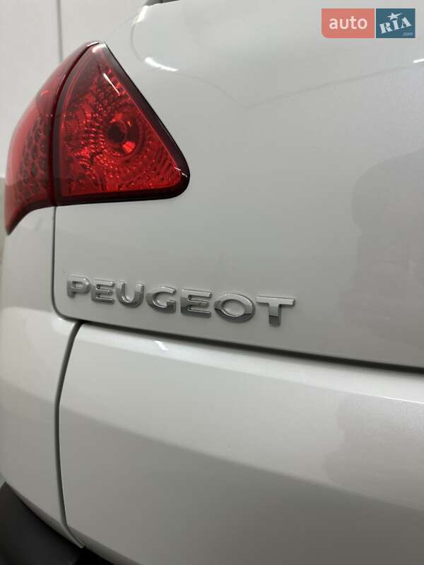 Peugeot 3008 2011