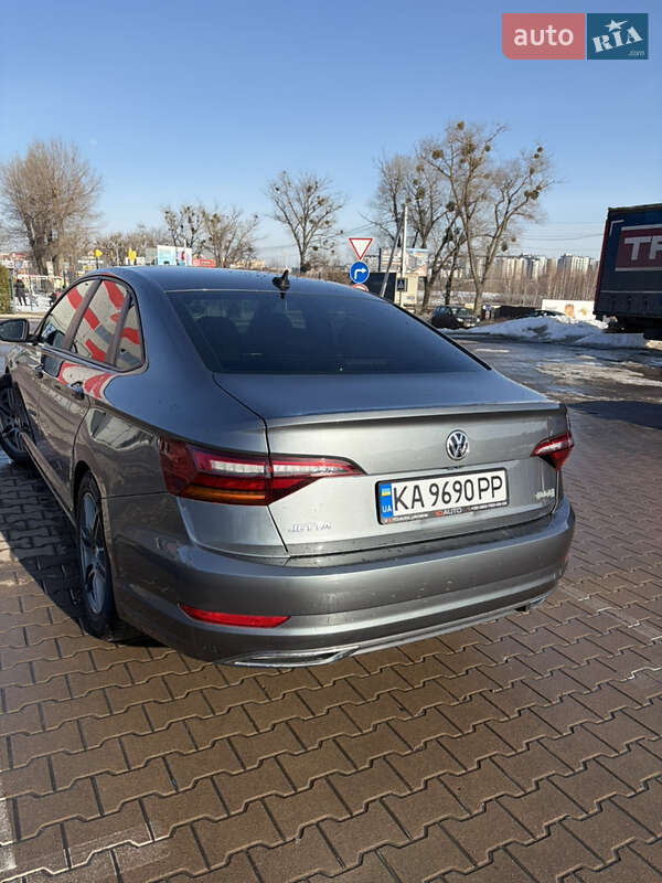 Volkswagen Jetta 2019