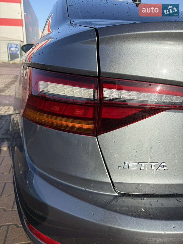 Volkswagen Jetta 2019