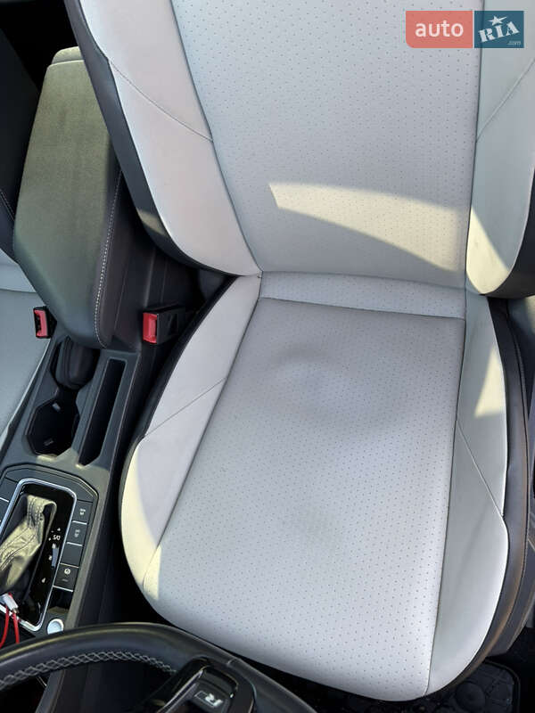 Volkswagen Jetta 2019