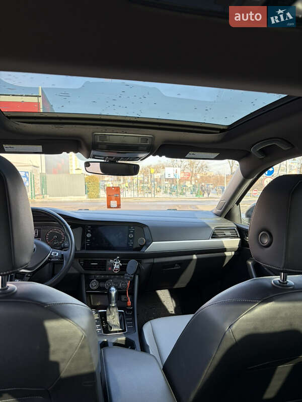 Volkswagen Jetta 2019