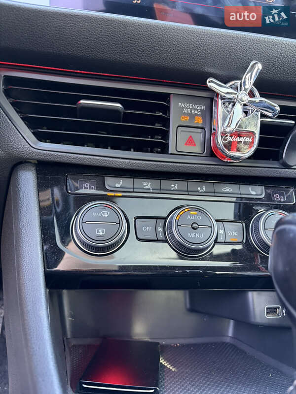 Volkswagen Jetta 2019